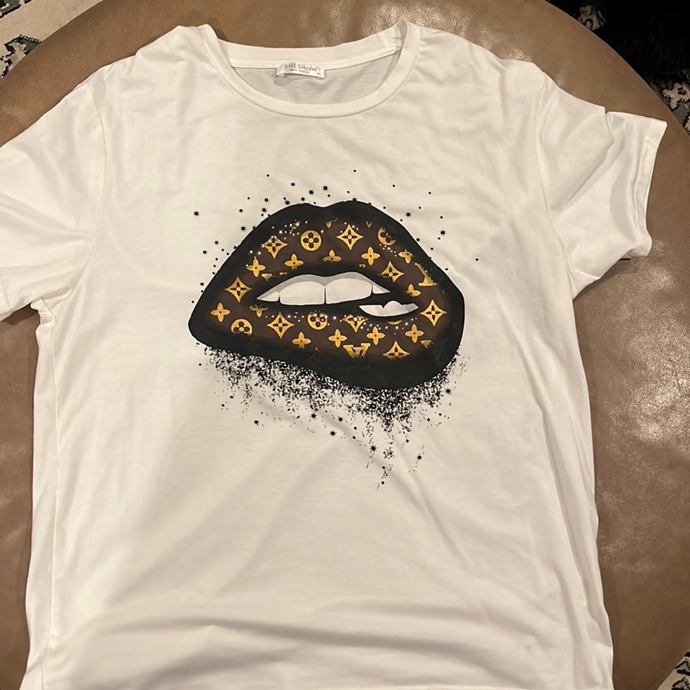 Sheshow XL T-Shirt
